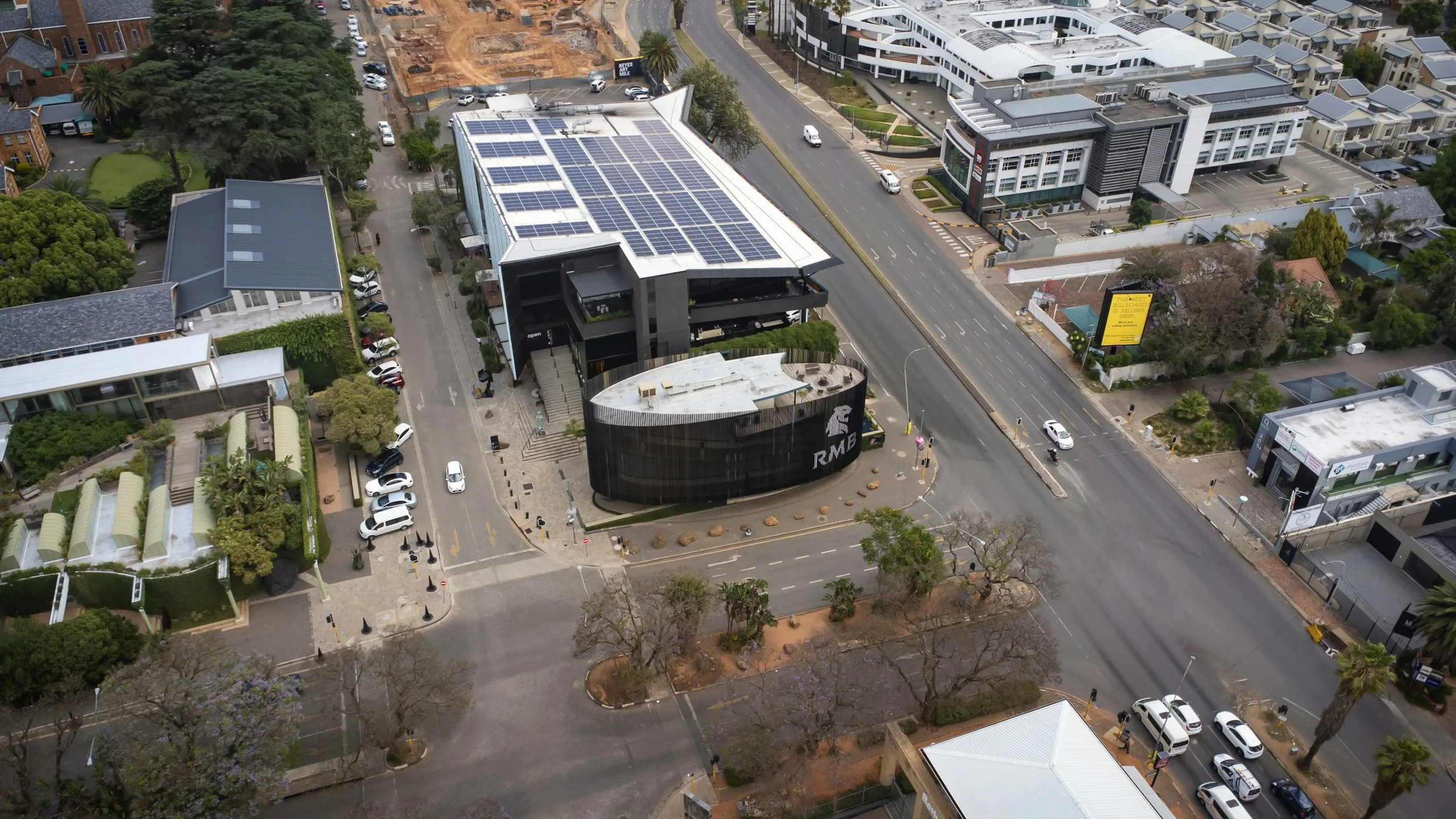 Aerial photograph of buildings and roads in Rosebank, Johannesburg